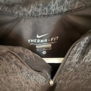 Nike therma fit.